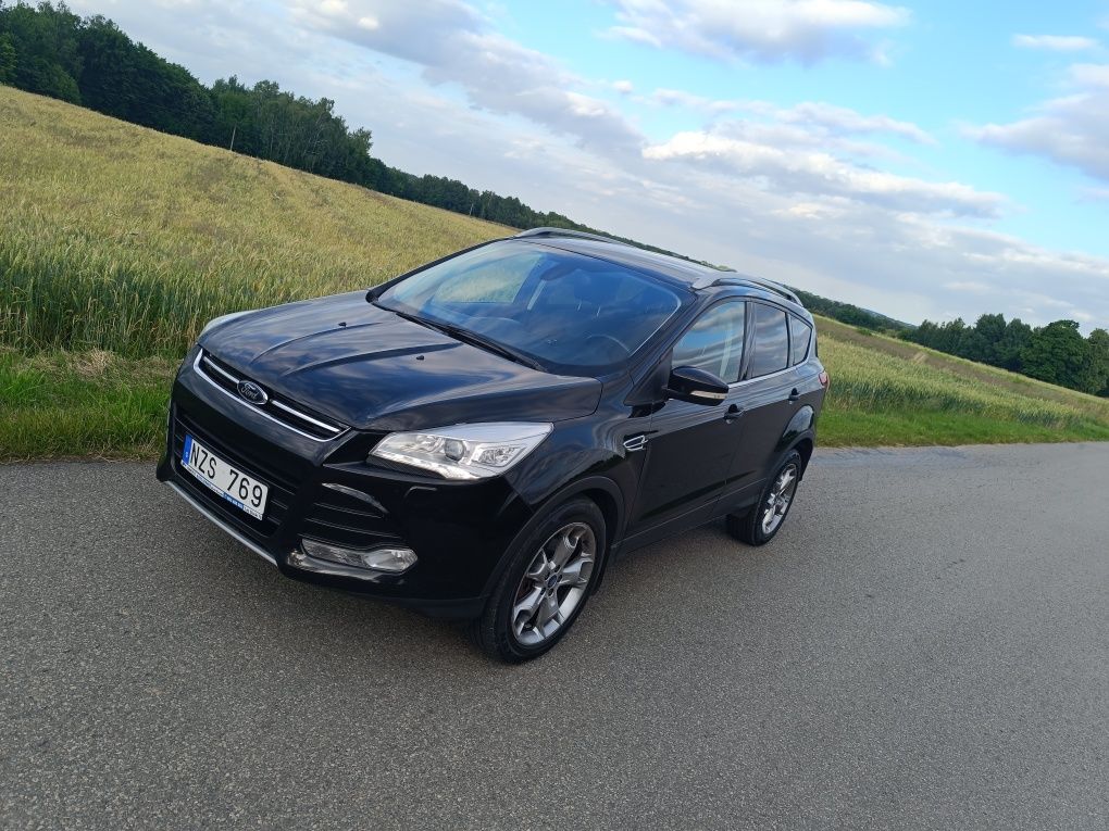 Ford Kuga 2,0tdci Titanium automat LED Xenon dwa kpl kół 4*4