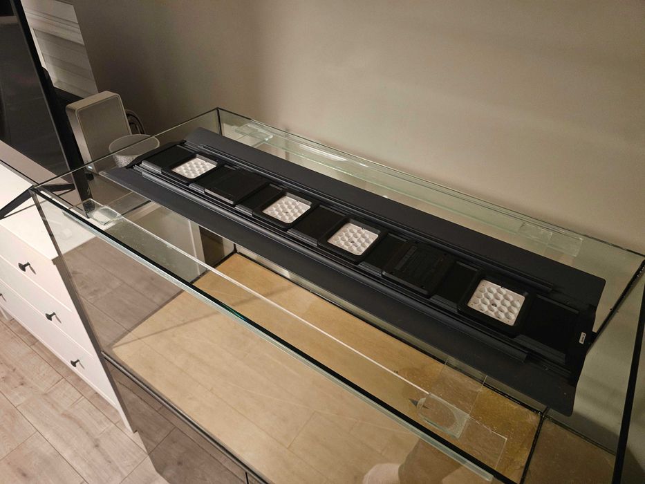 Lampa akwarystyczna Maxspect RSX-R5 200 Stan BDB!