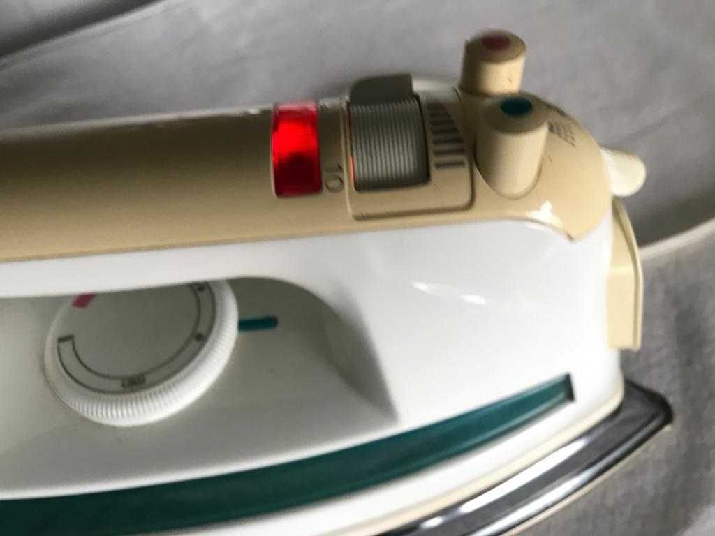 Ferro a vapor da Rowenta