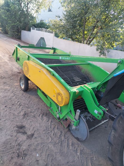 Дворядна картоплекопалка бомет