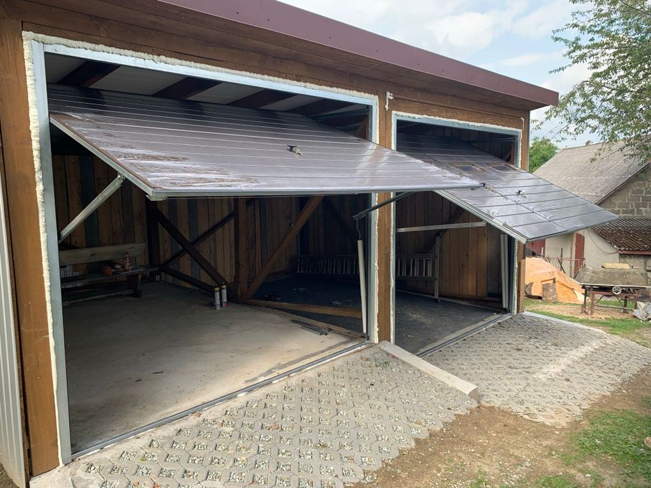 Drzwi Brama Garażowa na wymiar Producent Montaż otwierane  do środka