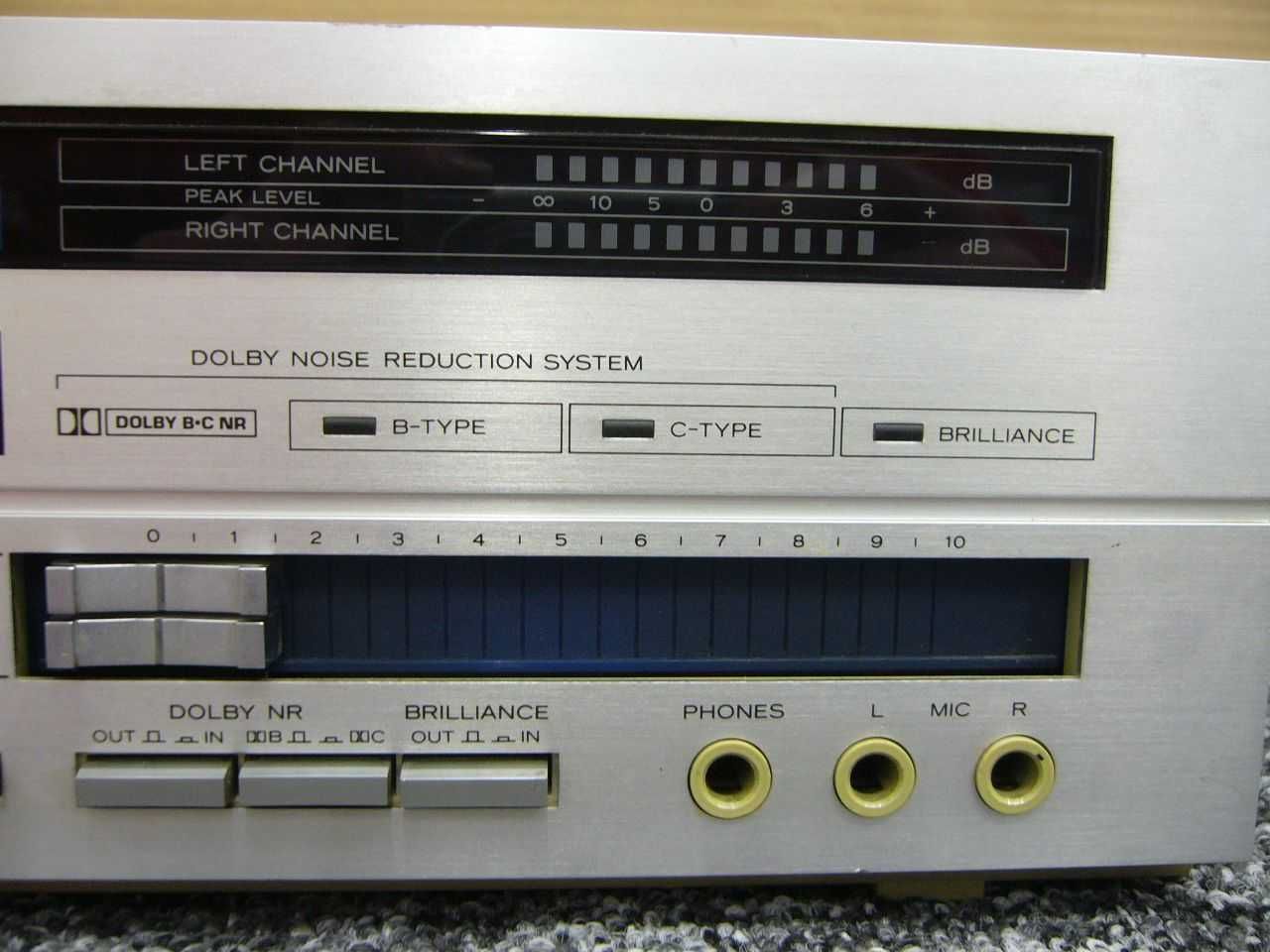 Magnetofon deck TEAC V-360C