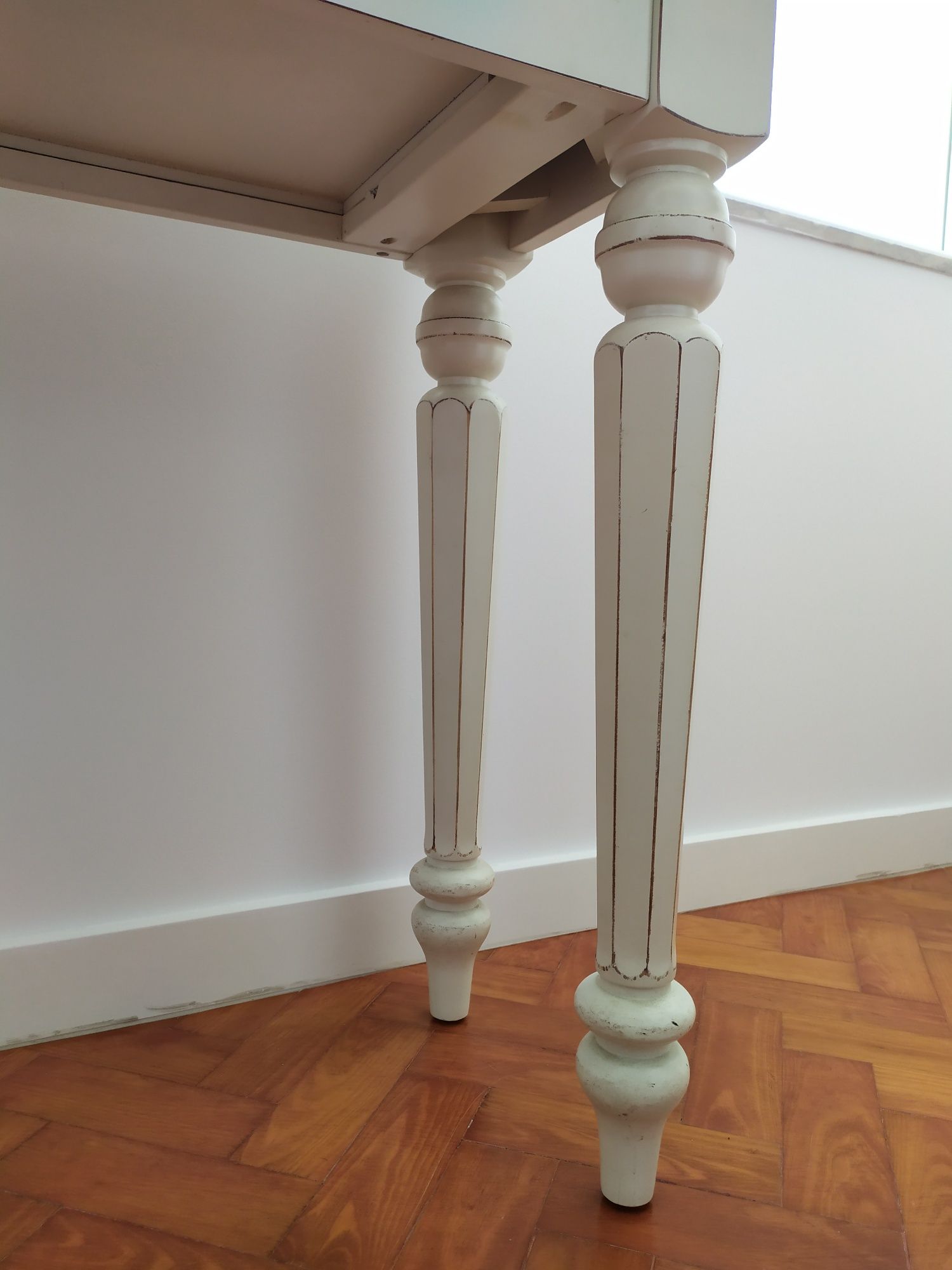 Mesa/aparador para sala,quarto, escritório