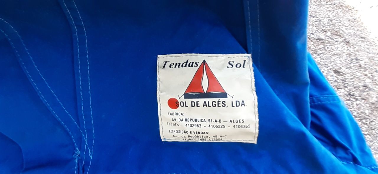 Tenda de tejadilho Sol de Algés