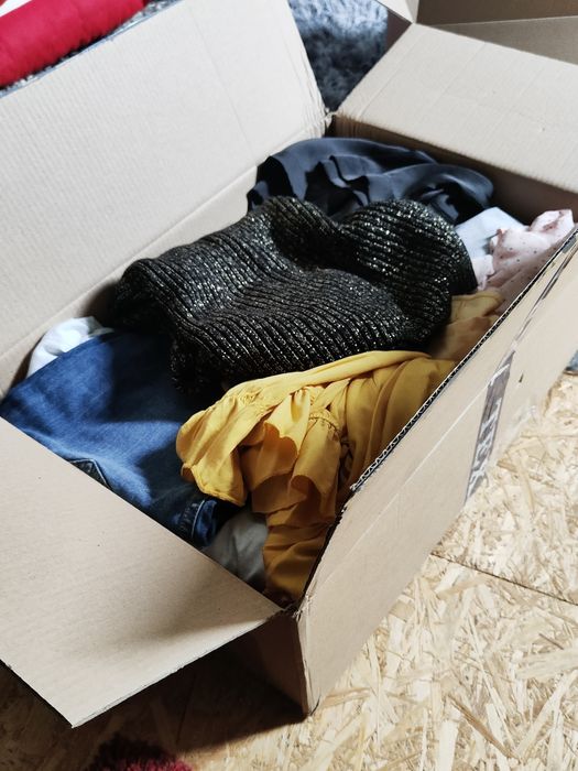 Duży box ubrań losowych