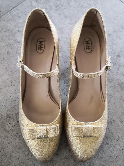 Buty ślubne zlote