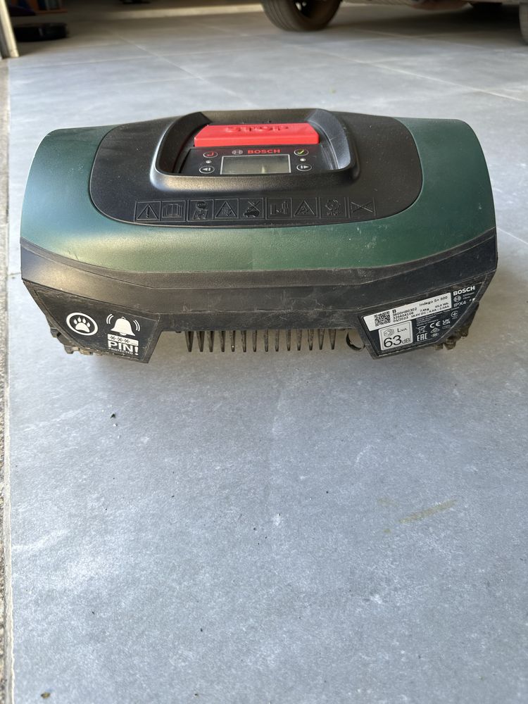 Robô Corta Relvas BOSCH Indego S+ 500