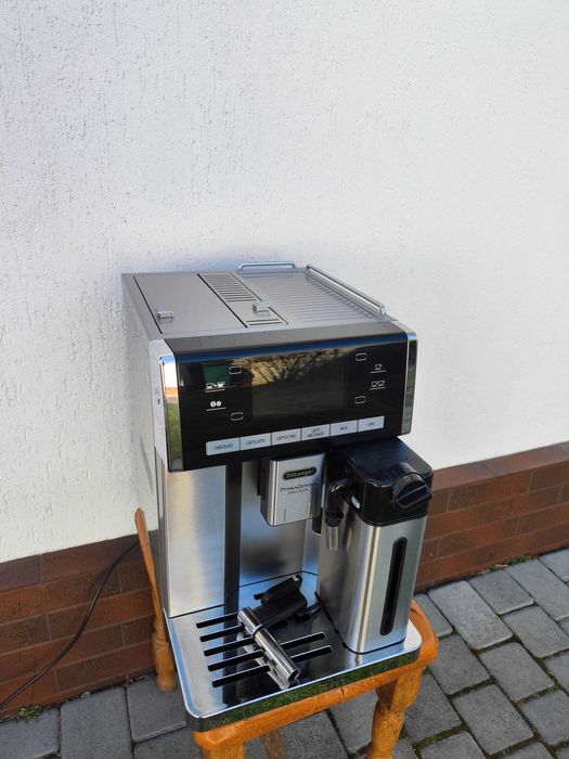 Кавомашина кофемашина Delonghi Primadonna Exсlusive ESAM 6900