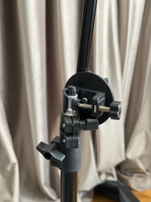 Штатив для телефону