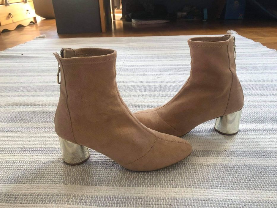 Buty na obcasie 38,5