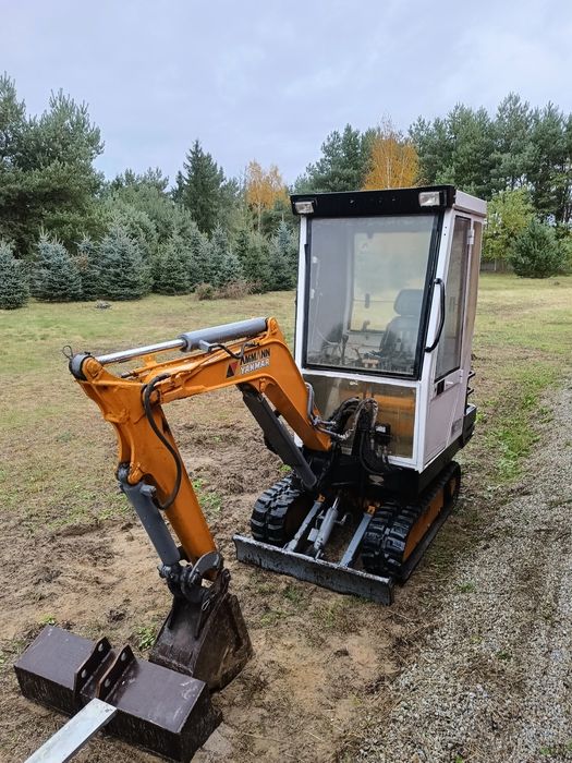 Minikoparka yanmar b17