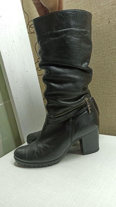 Зимові черевички жіночі