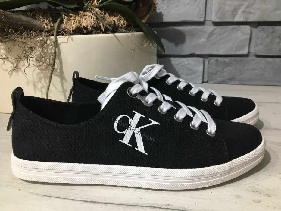 CALVIN KLEIN tenisówki obuwie rozm.41 (26 cm)