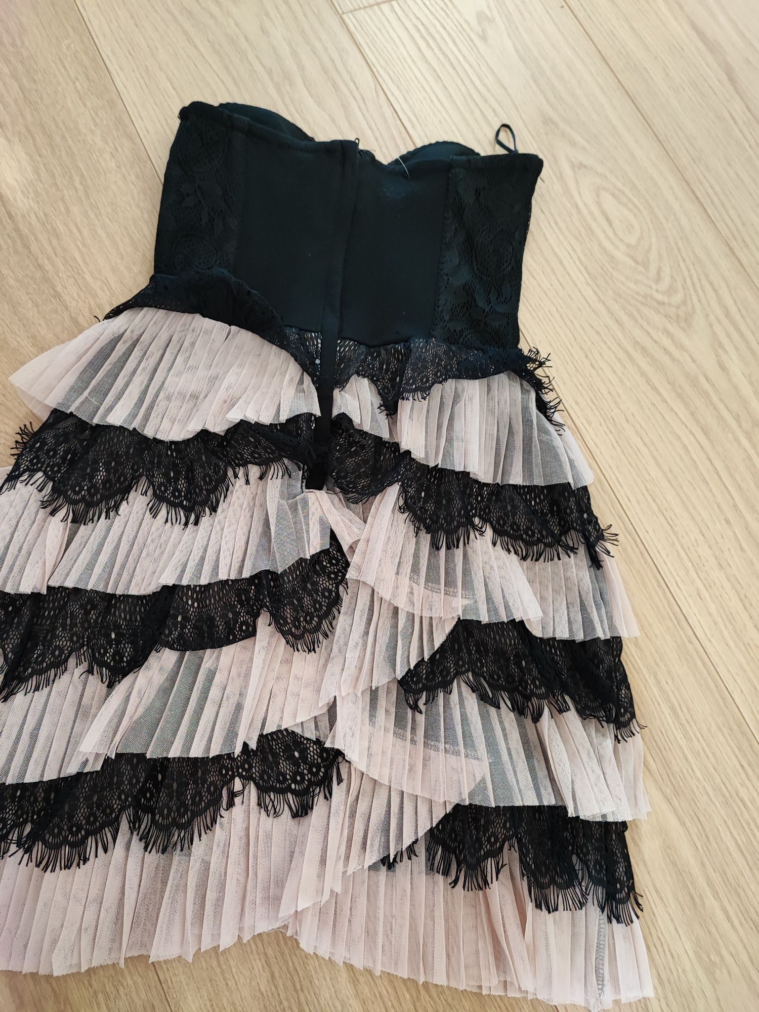 Sukienka koronkowa h&m  XS/s czarna gorsetowa