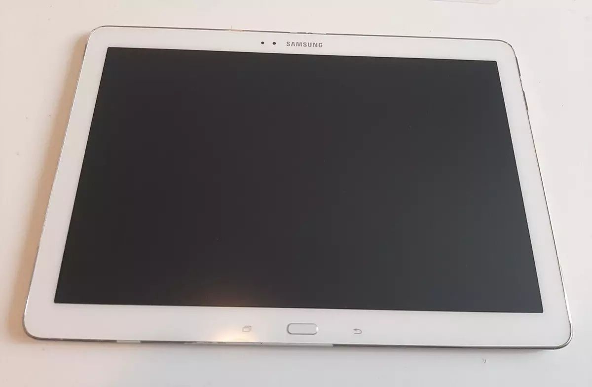 Планшет Samsung Galaxy Tab Pro SM-T900 12.2"
