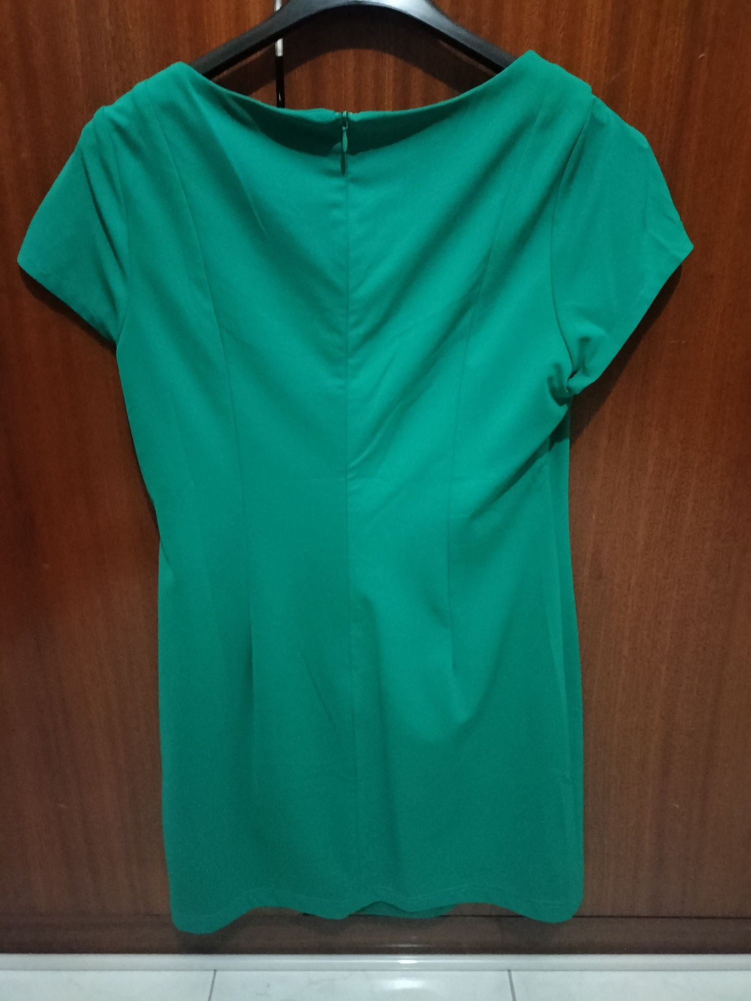Vestido M com pedras