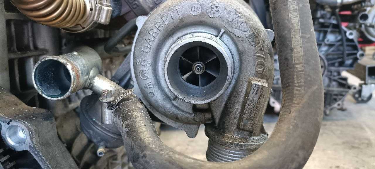 Турбина турбіна Вольво volvo 2.4 d5 s60 v70 xc90 8689592