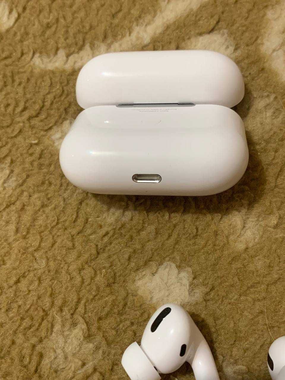 Навушники airpods pro