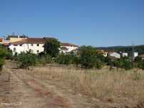 Terreno com 9750, a 6km de Chaves.