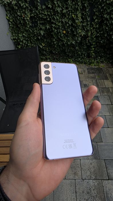 Samsung Galaxy S21 plus / S21+