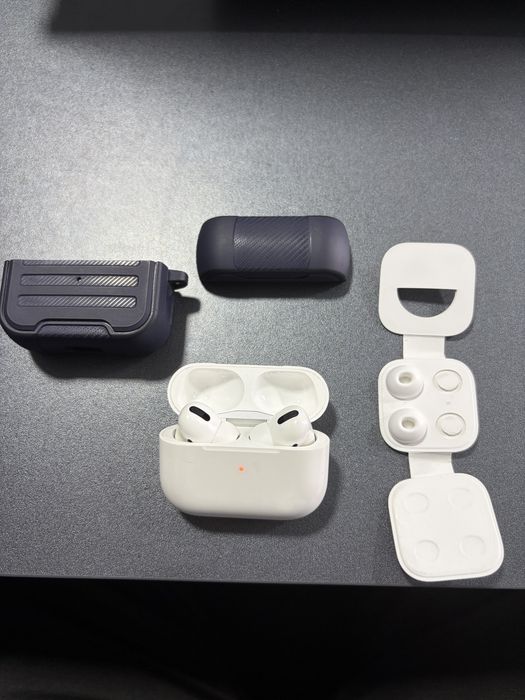 Продам AirPods Pro 1 покоління