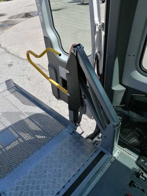 Winda do busa dla niepełnosprawnych do wózków linearlift podjazd