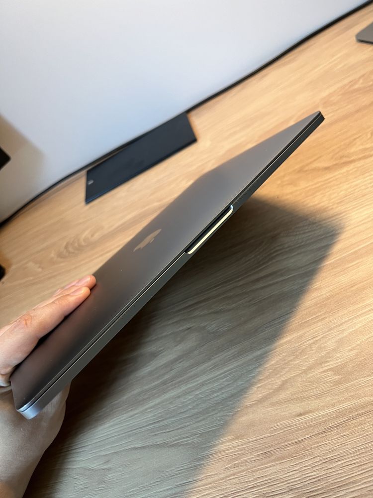 Macbook Pro 13 A1708