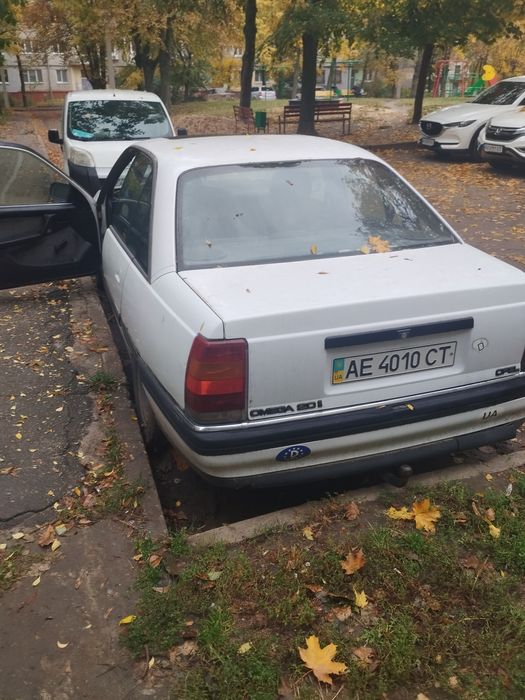Opel omega a 91 року