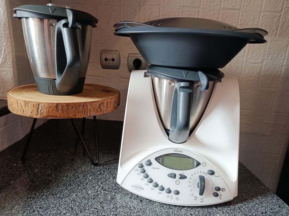 Bimby TM 31 com 2 copos em bom estado