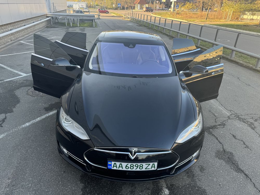 Tesla model S 2015 85kw Повний привід