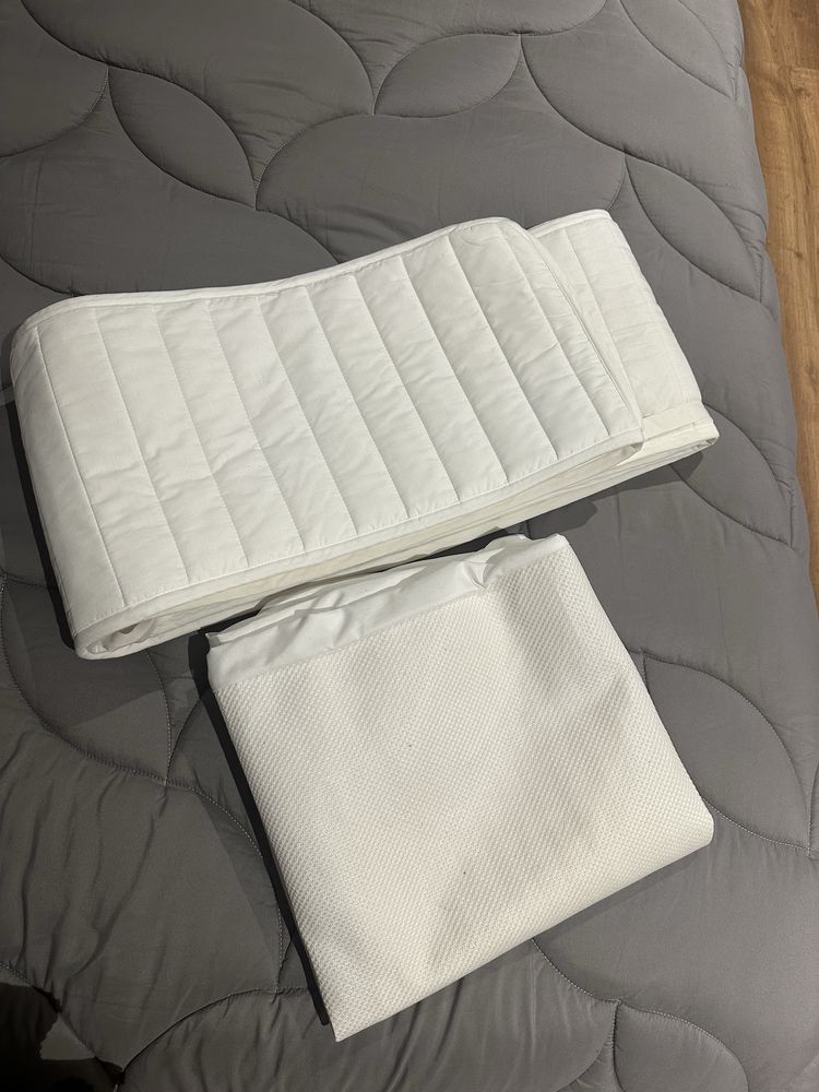 Berço IKEA com colchao, proteção lateral,edredon, almofada