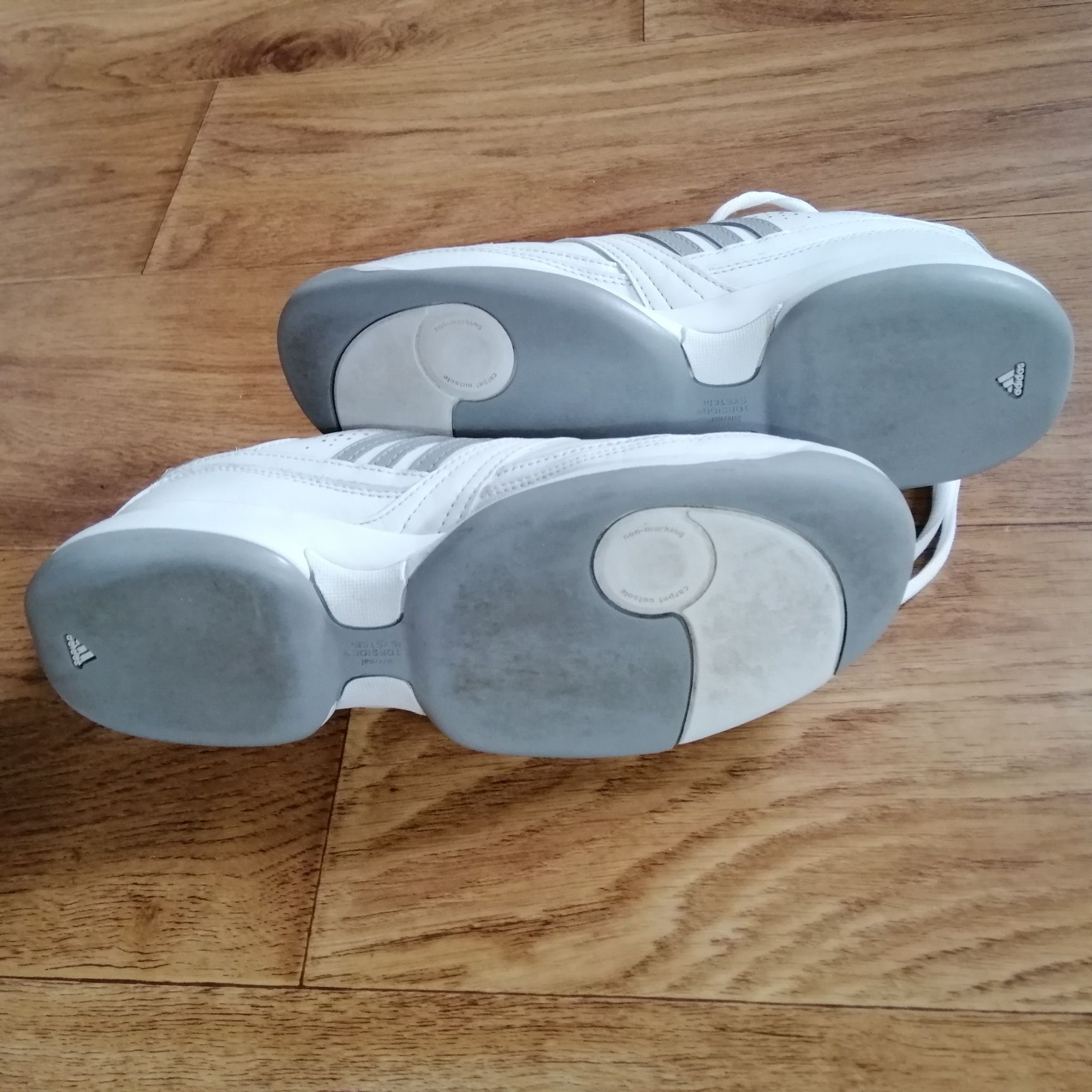 Кроссовки Adidas оригинал (кожа)