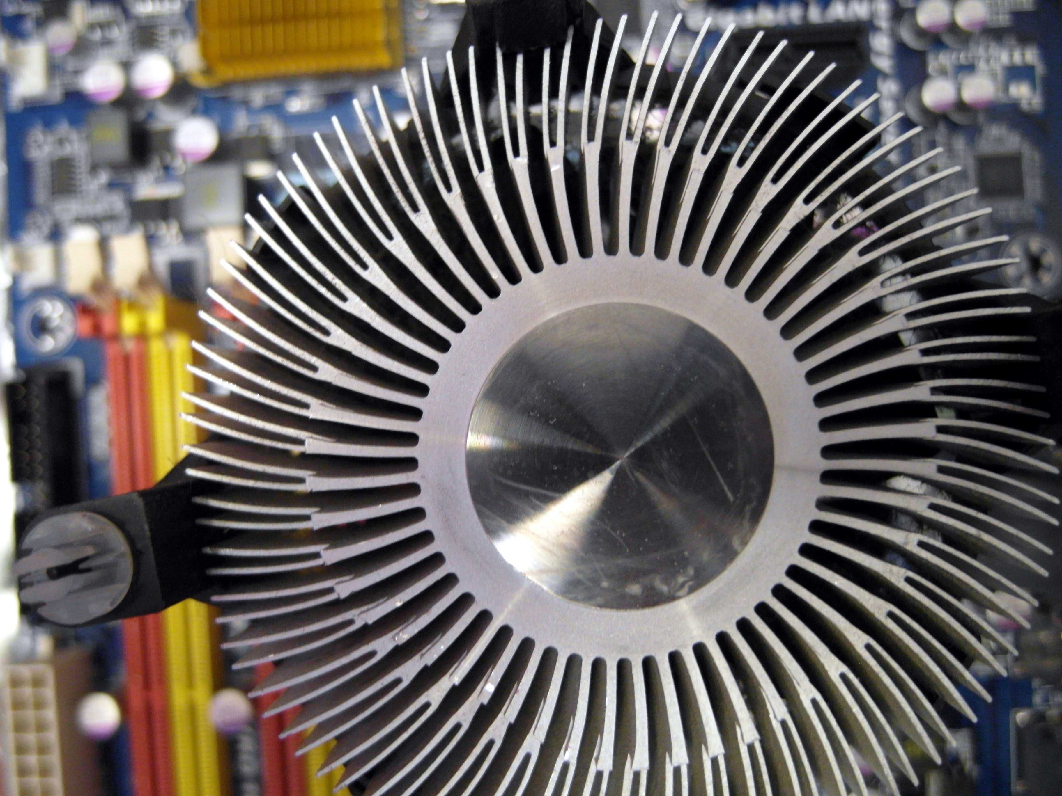 50 zł - płyta główna Gigabyte GA-EP45-DS3LR + Intel Core 2 Duo E7400