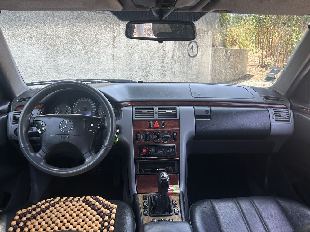 Mercedes E220cdi cx de 6velocidades