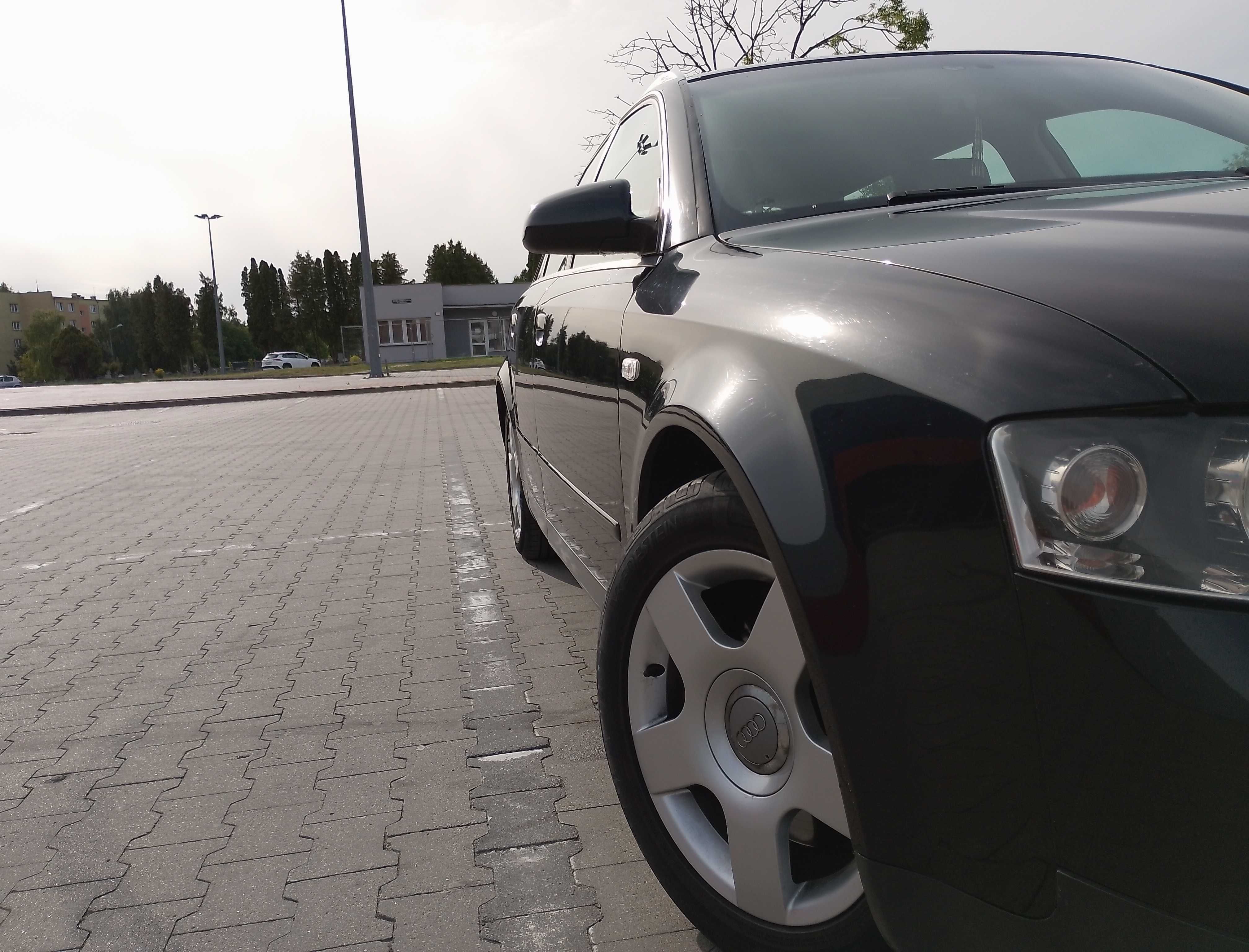 Sprzedam Audi A4B6 1.8Turbo/163KM LPG dużo nowych części.