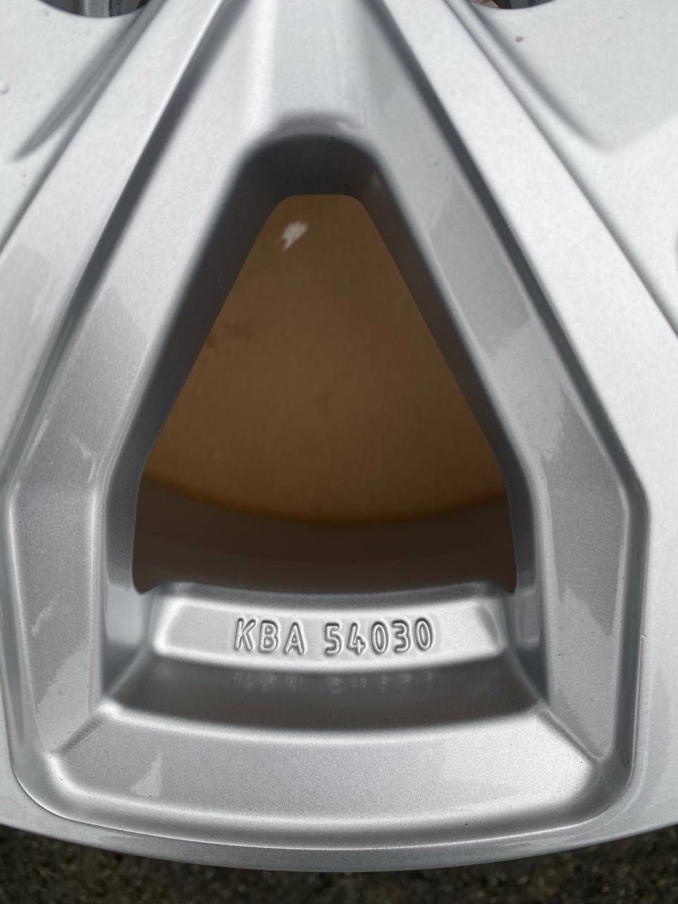 Диски Suzuki scross, vitara 5х114,3 Dezent оригінал
