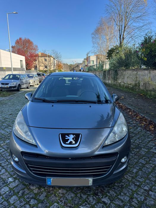 PEUGEOT 207 - 1.4 Gasolina