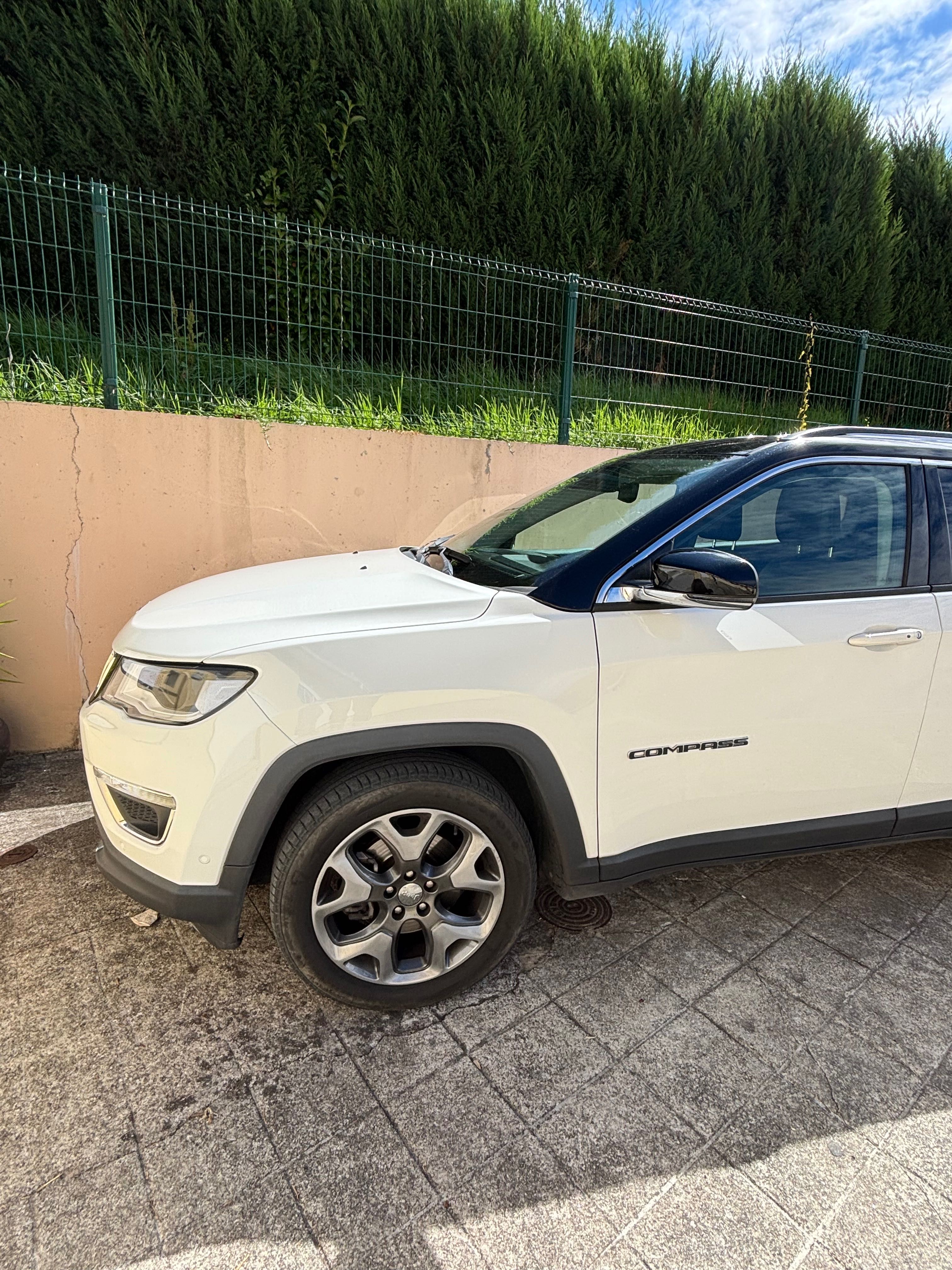 Jeep Compass como novo