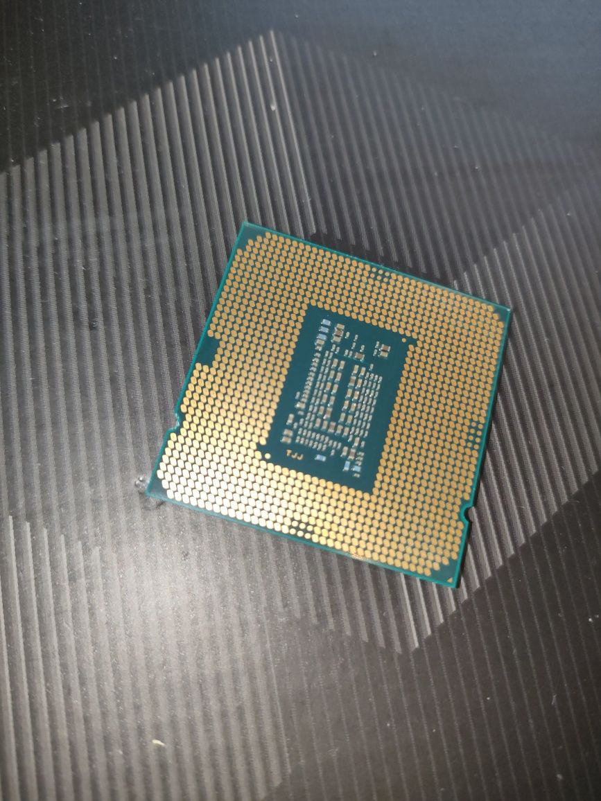 Płyta główna MSI B560M PRO-E razem z Intel Core i3-10100f