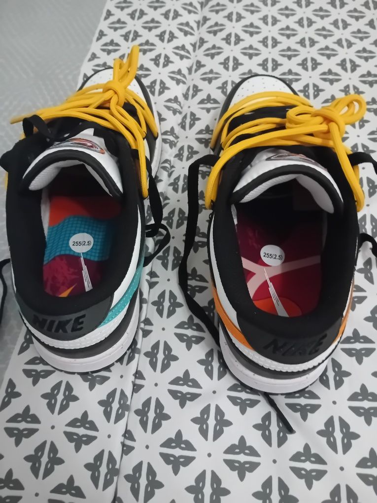 Ténis Nike / 40,5