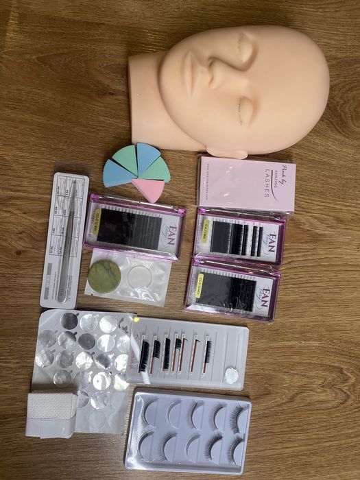Rzęsy Fan tasy + Glowa treningowa do stylizacji rzęs
