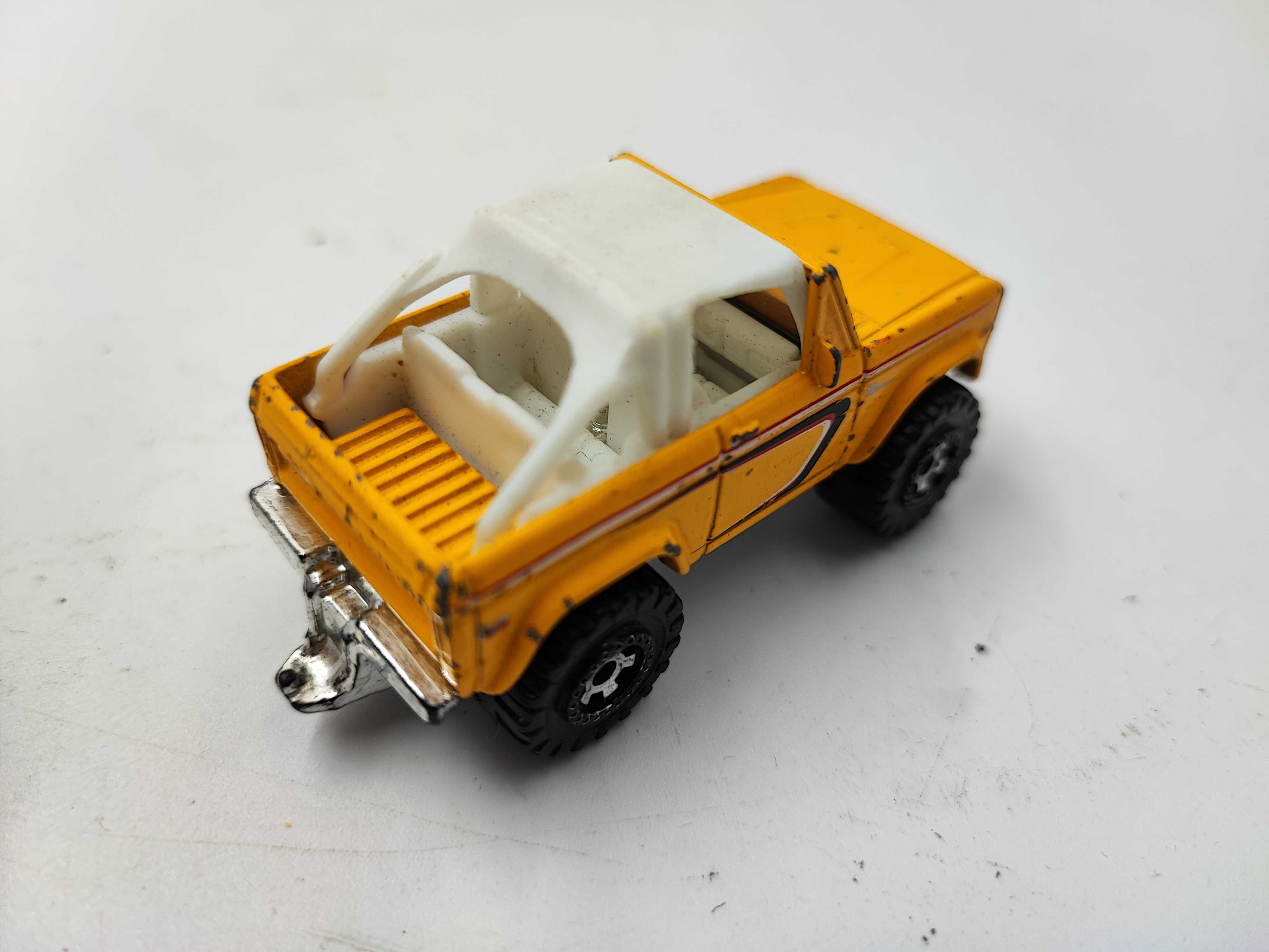 matchbox Ford Bronco 4x4 Z 2006 ROKU