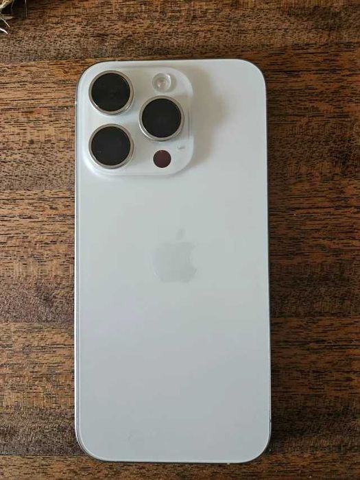 Apple iPhone 15 pro 128gb branco titanium