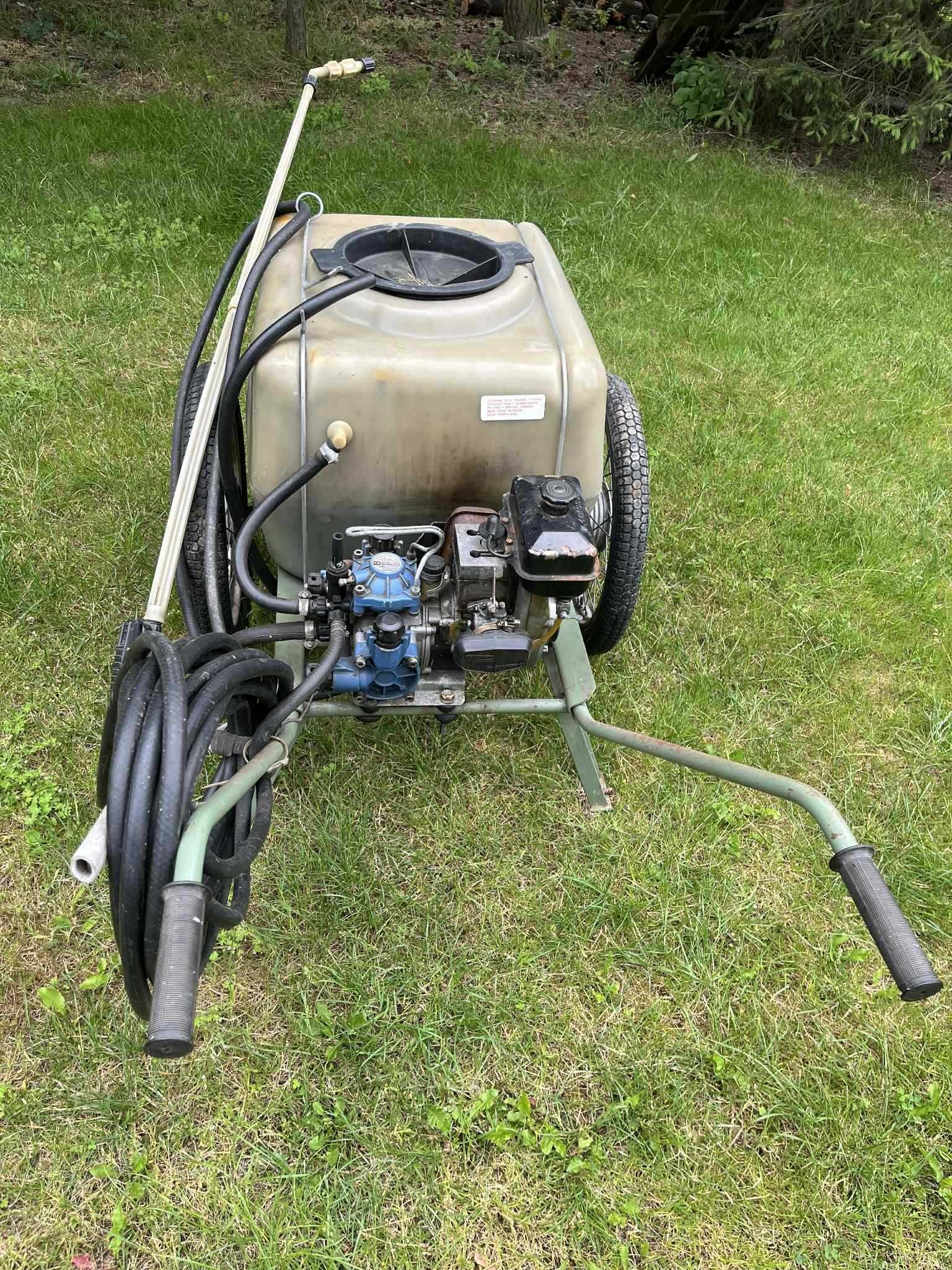 Opryskiwacz spalinowy taczkowy PILMET PO54/0 100L