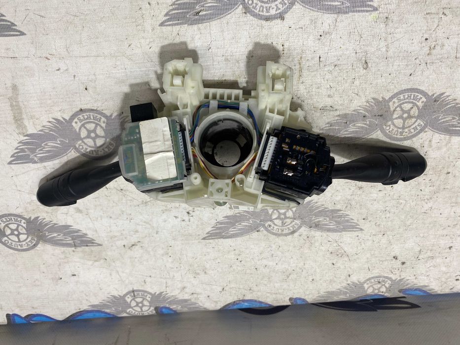 Шлейф подрулевой, Подрулевой переключатель Mitsubishi Colt 6