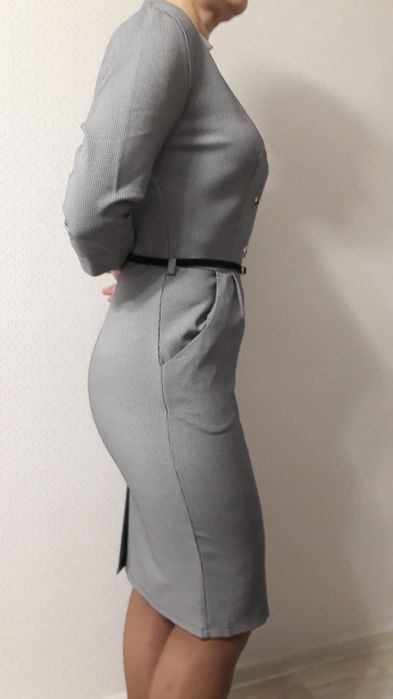 Сукня р.46 в дрібну гусячу лапку