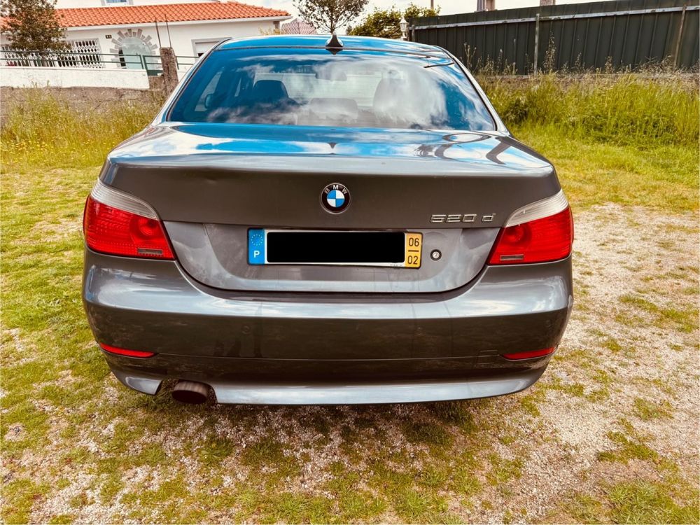 BMW 520d (2006).