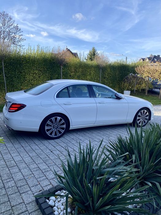 Mercedes- Benz E- klasa 220 d. Salon Polska Multibeam LEd
