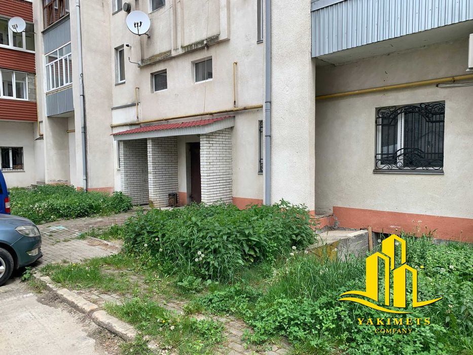 Продаж комерційного приміщення на вул. Підвальна 2Б, площа 248.3 кв.м