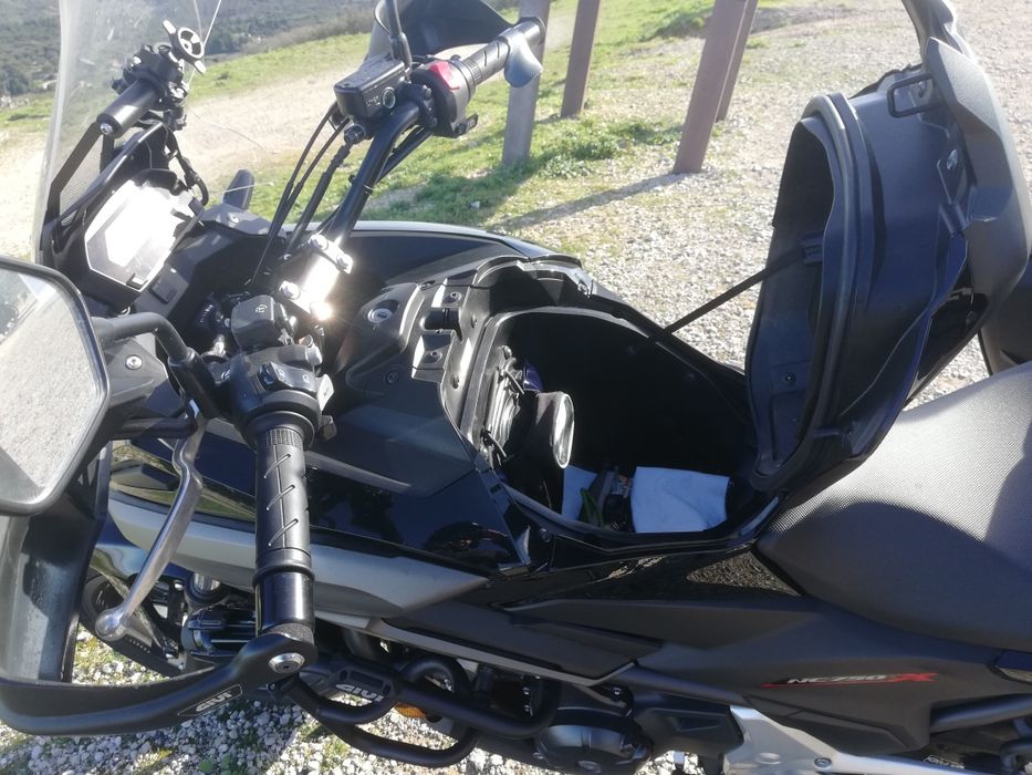 Honda NC750x (como nova)